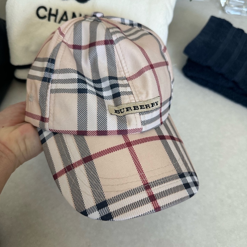 Burberry hat